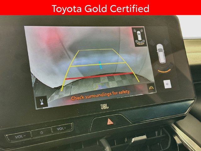 Used 2024 Toyota Venza XLE AWD/4WD image 14