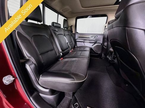 Used 2019 RAM 1500 Laramie AWD/4WD image 31