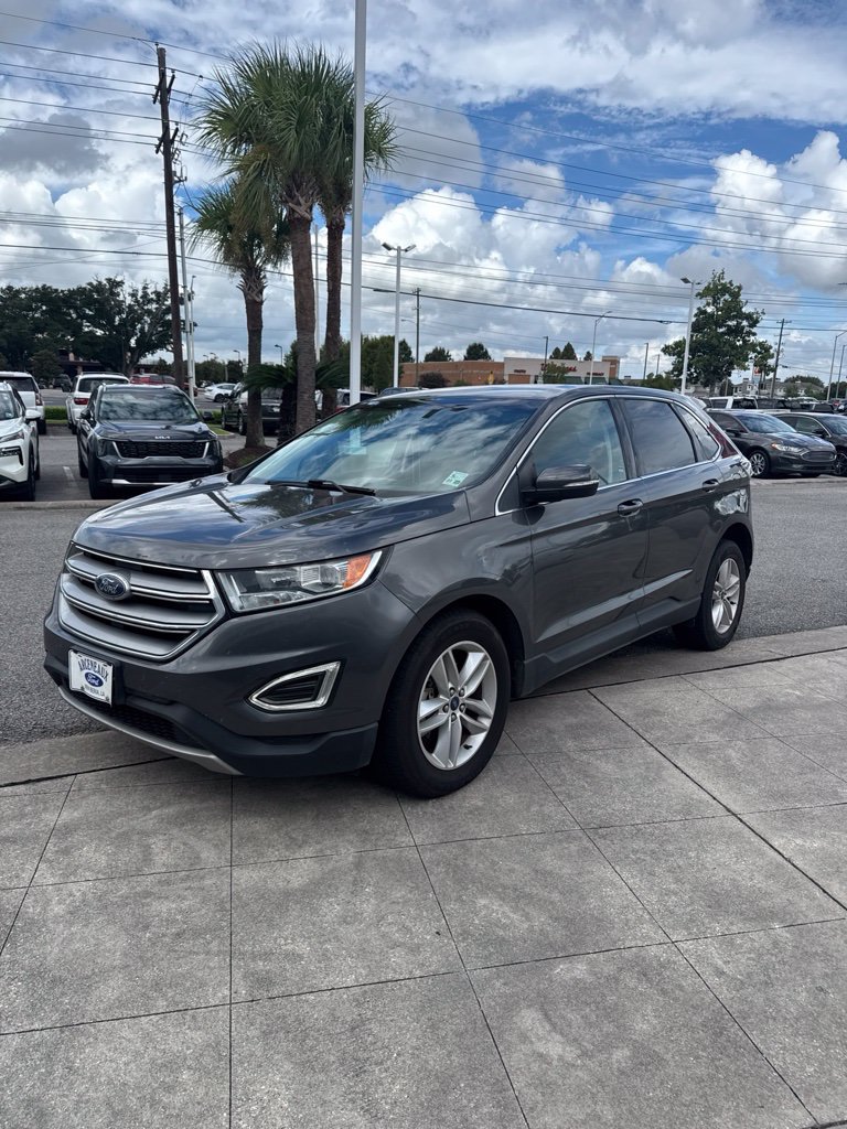 Used 2018 Ford Edge SEL FWD image 2