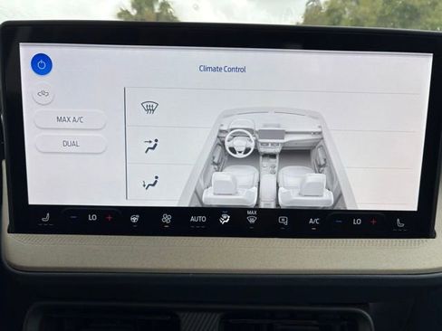 New 2025 Ford Maverick Lariat AWD/4WD image 18