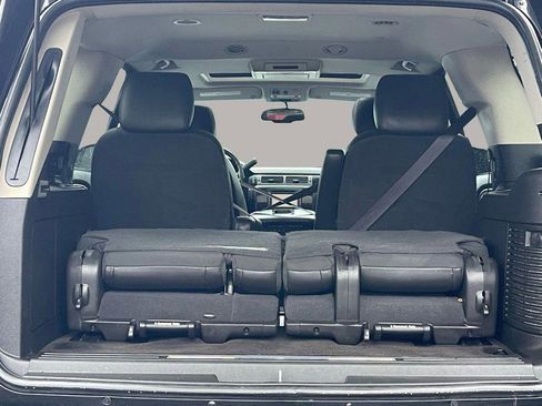 Used 2014 GMC Yukon Denali image 24
