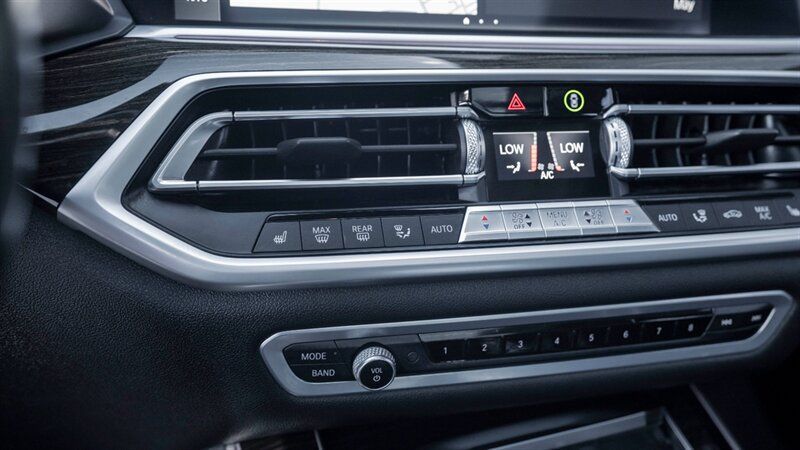 Used 2019 BMW X5 xDrive40i w/ Convenience Package AWD/4WD image 36