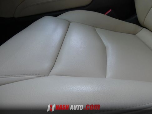 Used 2019 Cadillac XT5 FWD image 48