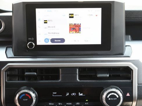 Certified 2025 Toyota 4Runner SR5 AWD/4WD image 19