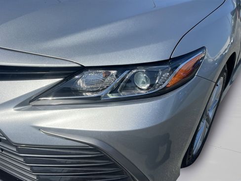 Used 2022 Toyota Camry LE image 31