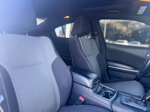 Used 2015 Dodge Charger R/T image 43