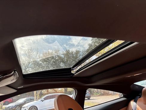 Used 2021 BMW 430i Coupe w/ Convenience Package RWD image 14
