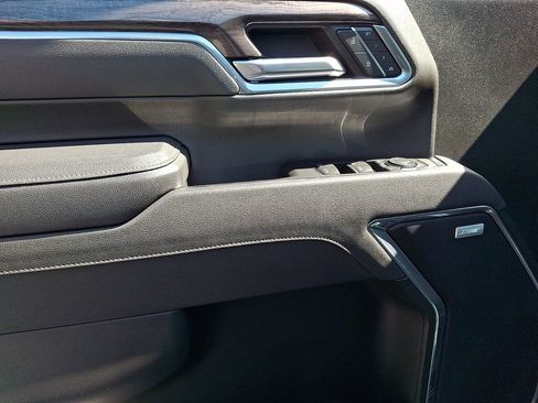 Used 2025 Chevrolet Silverado 2500 LTZ AWD/4WD image 13