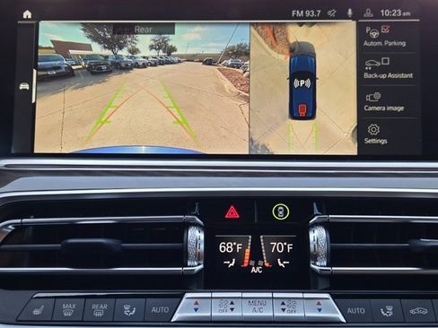 Used 2023 BMW X5 xDrive40i w/ M Sport Package image 17