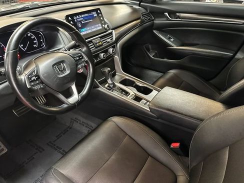 Used 2020 Honda Accord Sport image 11