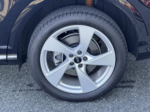 Used 2025 Audi Q5 Premium Plus w/ Premium Plus image 27