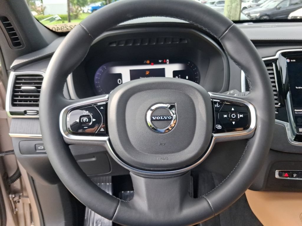 Used 2024 Volvo XC90 B6 Ultimate AWD/4WD image 17
