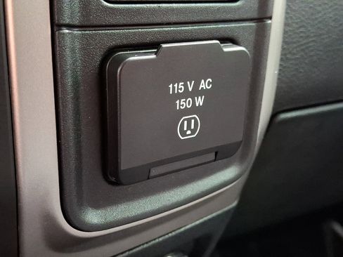 Used 2019 RAM 1500 Classic Warlock w/ Luxury Group AWD/4WD image 24