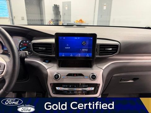 Certified 2024 Ford Explorer XLT w/ Equipment Group 202A AWD/4WD image 15