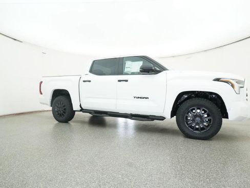 New 2026 Toyota Tundra SR5 AWD/4WD image 31