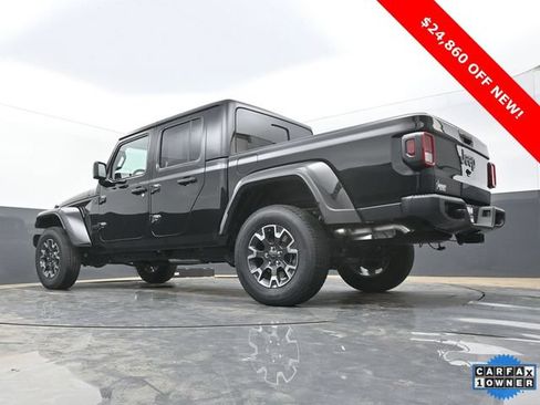 Used 2025 Jeep Gladiator Sport w/ Premium Package AWD/4WD image 44