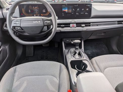 Used 2025 Kia K4 FWD image 22