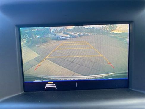 Used 2021 GMC Terrain SLE w/ Driver Convenience Package FWD image 13