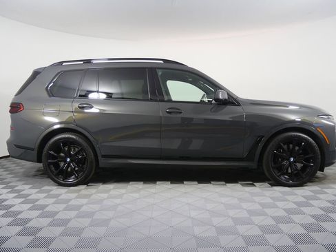 Used 2025 BMW X7 xDrive40i w/ M Sport Package image 2