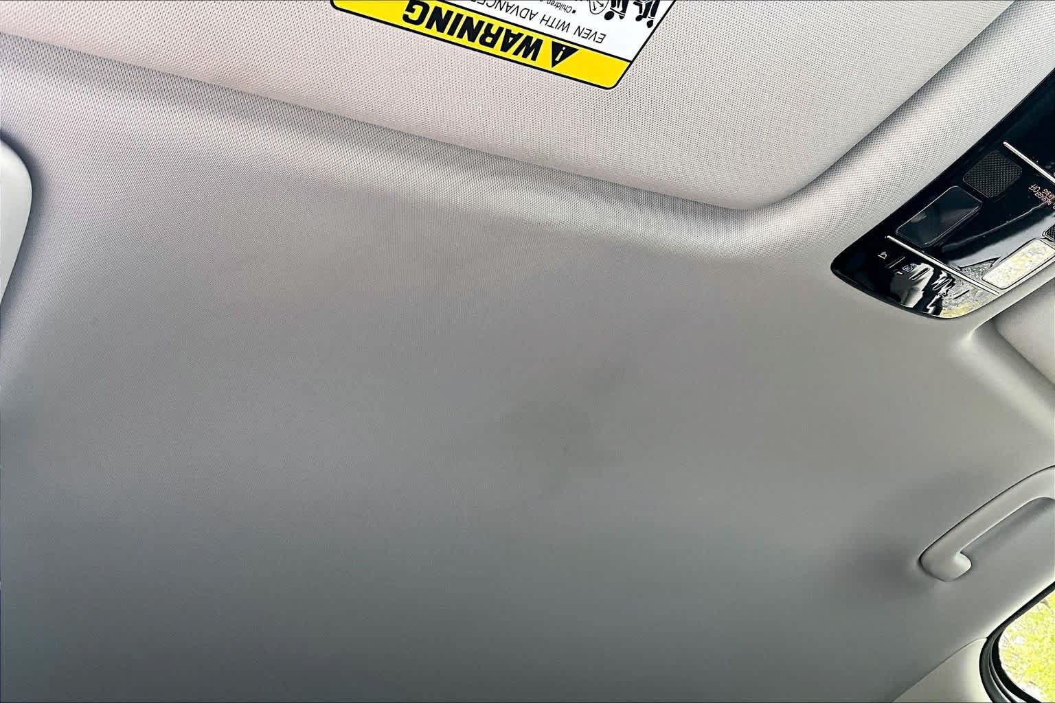 Used 2025 Hyundai Santa Fe SE AWD/4WD image 14