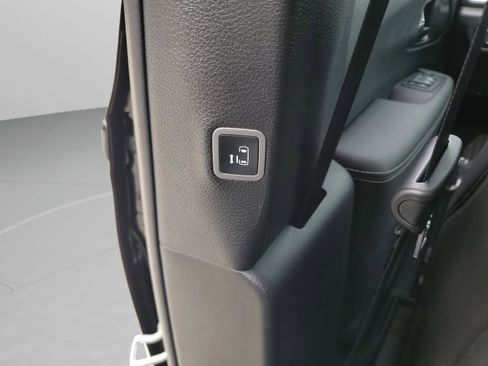 New 2026 Chrysler Voyager LX FWD image 14