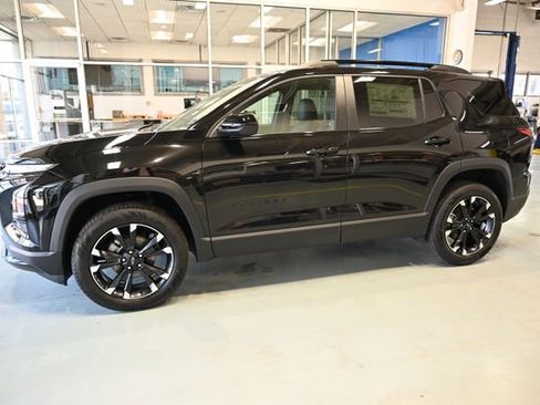 New 2026 Chevrolet Equinox RS FWD image 7
