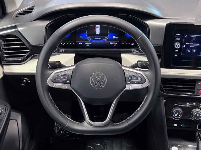 Certified 2025 Volkswagen Taos S FWD image 19
