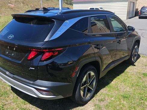 Certified 2025 Hyundai Tucson SEL AWD/4WD image 7