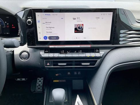 New 2026 Toyota Camry SE FWD image 6