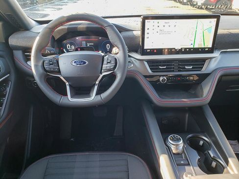 New 2026 Ford Explorer ST-Line w/ ST-Line Street Pack image 14