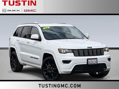 Used 2021 Jeep Grand Cherokee Laredo X AWD/4WD image 1