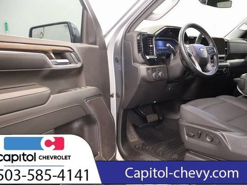 Used 2024 Chevrolet Silverado 1500 LT AWD/4WD image 10