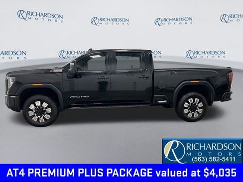 Used 2025 GMC Sierra 2500 AT4 w/ AT4 Premium Plus Package image 2