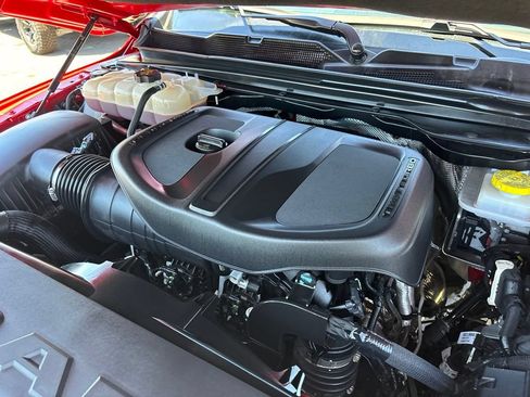Used 2025 RAM 1500 Big Horn AWD/4WD image 28