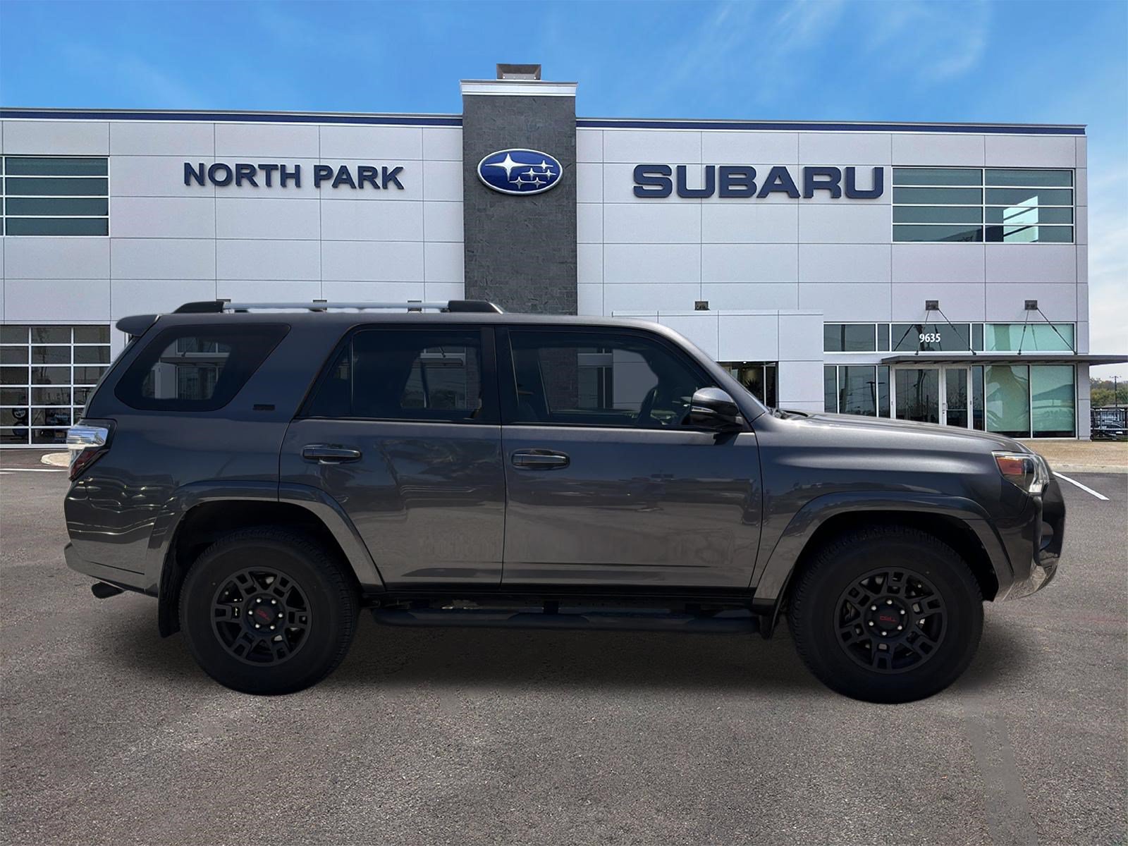 Used 2023 Toyota 4Runner SR5 Premium w/ Moonroof Package RWD image 2