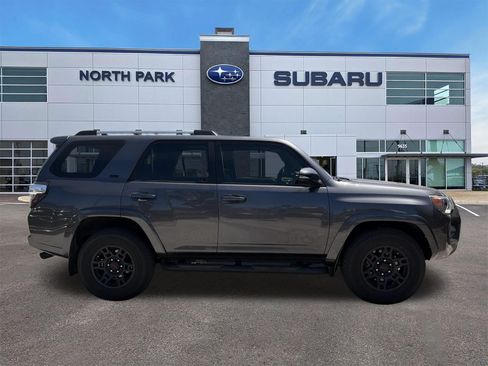 Used 2023 Toyota 4Runner SR5 Premium w/ Moonroof Package RWD image 2