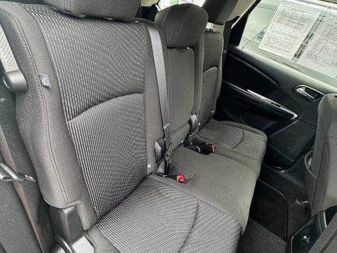 Used 2016 Dodge Journey SE w/ Flexible Seating Group image 20