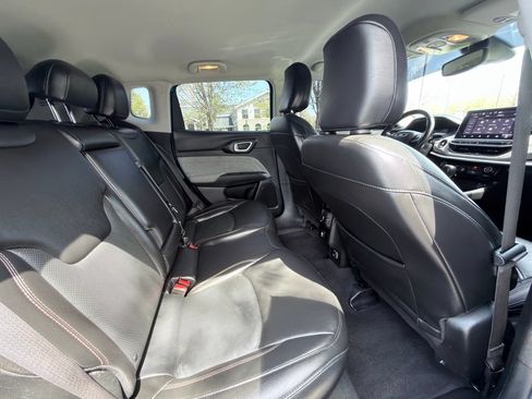 Used 2022 Jeep Compass Latitude AWD/4WD image 26