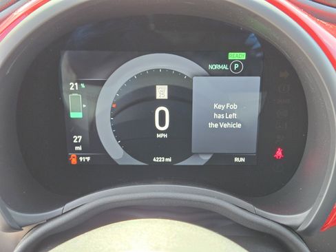 Used 2024 FIAT 500 e (RED) FWD image 22
