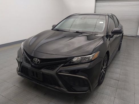 Used 2021 Toyota Camry SE image 15