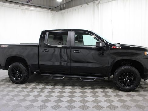 Used 2022 Chevrolet Silverado 1500 LT Trail Boss w/ Safety Package AWD/4WD image 29