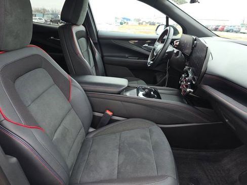 Certified 2024 Chevrolet Blazer EV RS image 11