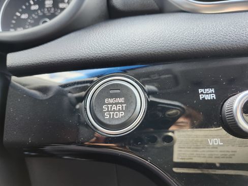 Used 2022 Kia Sportage EX image 7