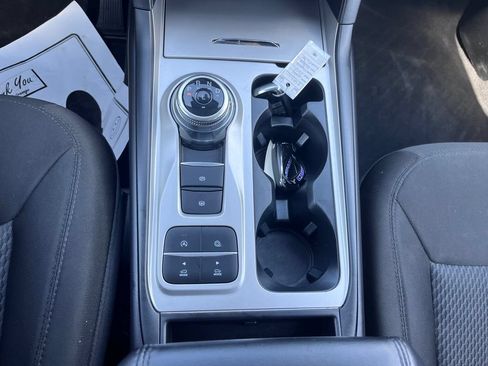 Used 2024 Ford Explorer XLT RWD image 16