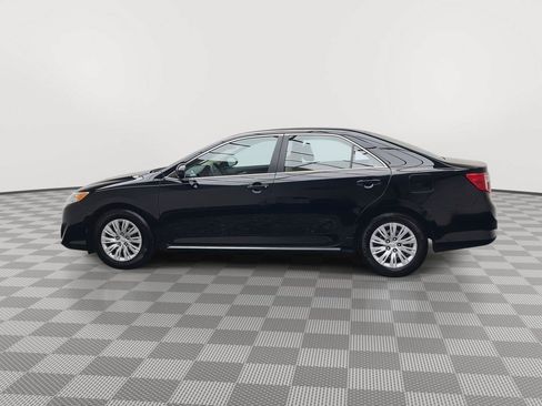 Used 2012 Toyota Camry LE FWD image 27