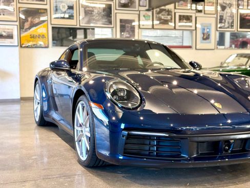 Used 2020 Porsche 911 Carrera 4S image 28