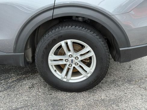 Used 2021 Ford Explorer XLT AWD/4WD image 6