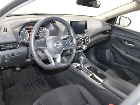 Used 2025 Nissan Sentra SV FWD image 21