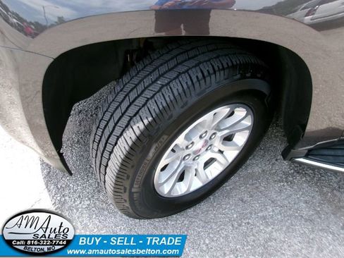Used 2018 GMC Yukon SLT AWD/4WD image 27