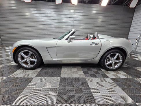 Used 2008 Saturn Sky Red Line RWD image 9